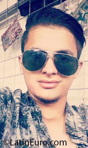 Date this gorgeous Dominican Republic man Brayan from Tegucigalpa DO25269