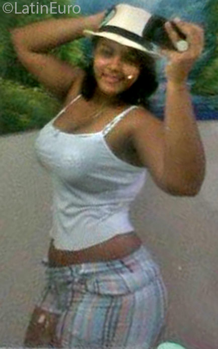 Date this georgeous Panama girl Jenny from Panama City PA939