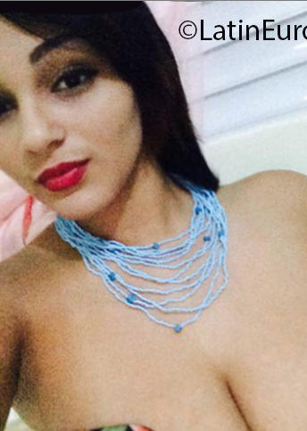 Date this passionate Dominican Republic girl Indira from Santo Domingo DO25350