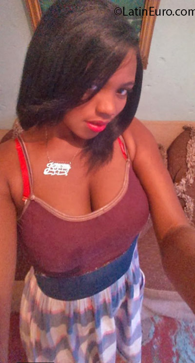 Date this pretty Dominican Republic girl Jeremy Steisy from Santo Domigo DO25351