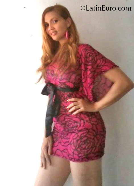 Date this tall Dominican Republic girl Ivette from Santo Domingo DO25416