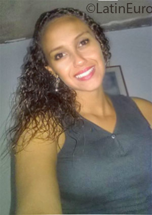 Date this lovely Colombia girl Shirley from Cali CO18860