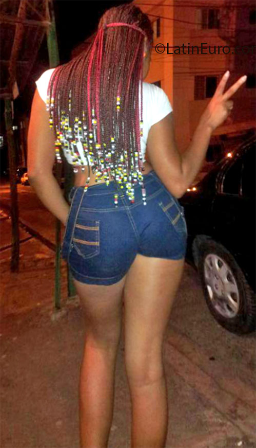 Date this attractive Dominican Republic girl Ana teresa from Santo Domingo DO25527