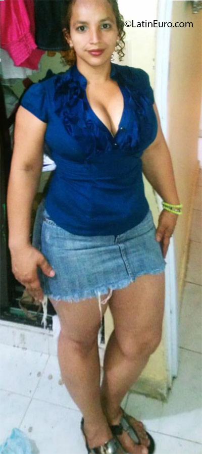 Date this lovely Dominican Republic girl Ana from Santiago DO25638
