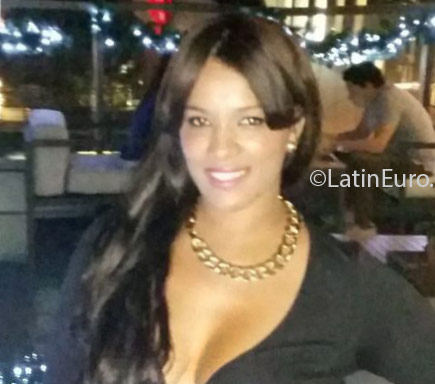 Date this delightful Dominican Republic girl Yesiris from santo domingo DO25768