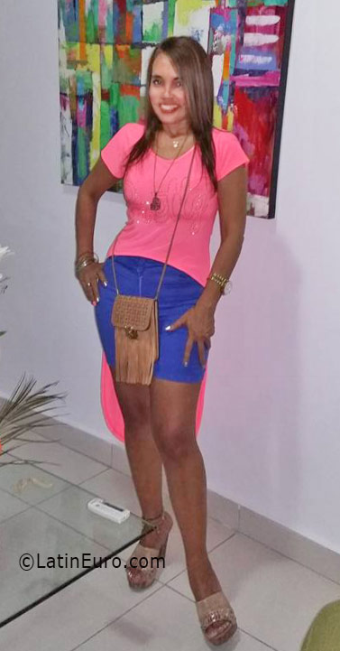 Date this cute Colombia girl Ana Luisa from Barranquilla CO19024