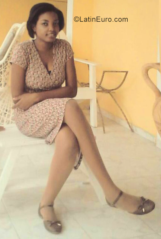 Date this exotic Dominican Republic girl Ruth from La Romana DO25983