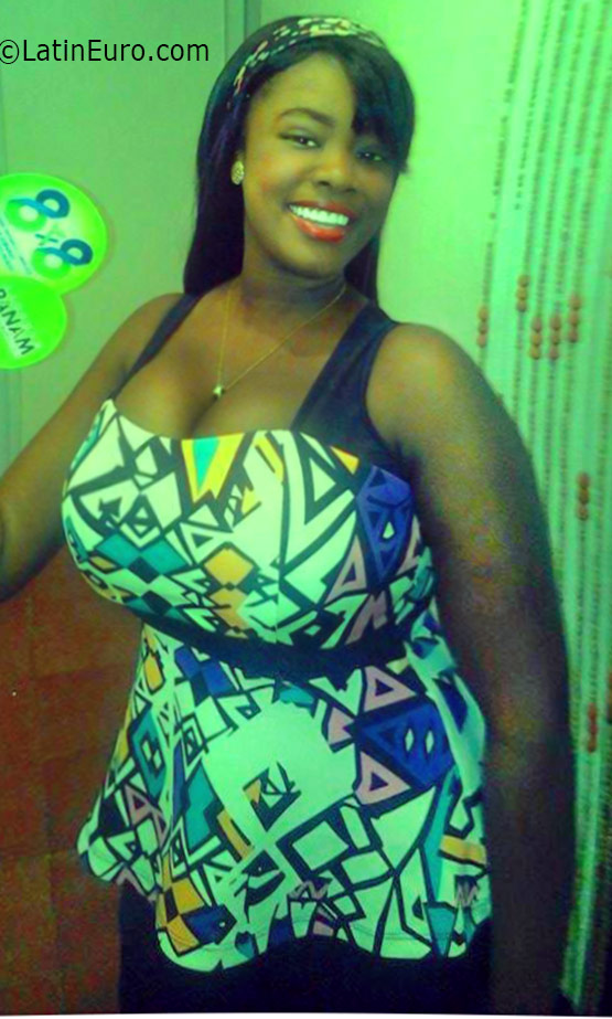 Date this tall Dominican Republic girl Lourdie from Santiago DO26086