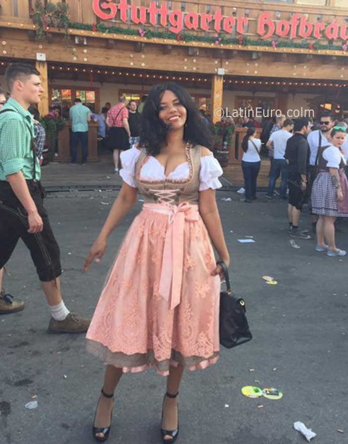 Date this fun Germany girl Luanda from Stutgart BR9702