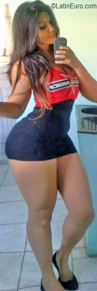 Date this good-looking Brazil girl Drika from Recife BR9737