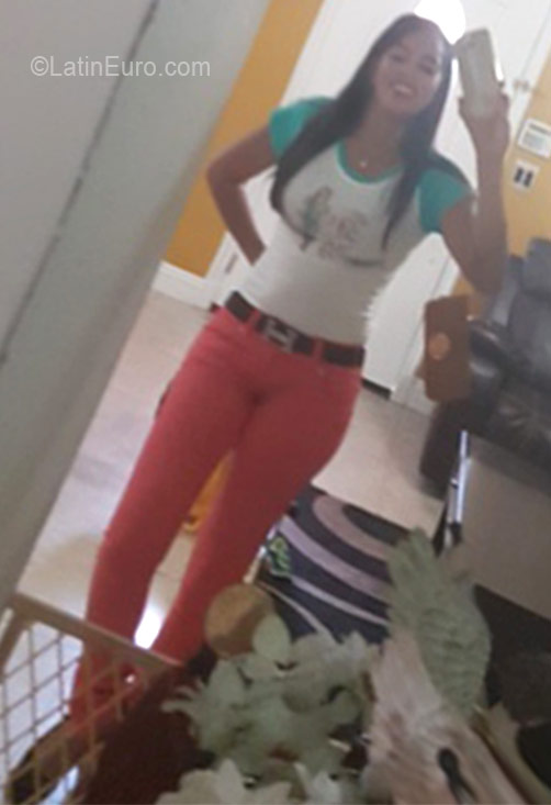 Date this young Dominican Republic girl Maria from  DO26310