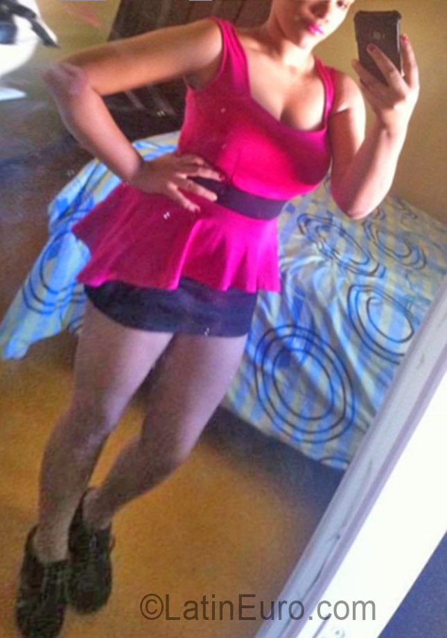 Date this sensual Dominican Republic girl Idiany from Santiago DO26314