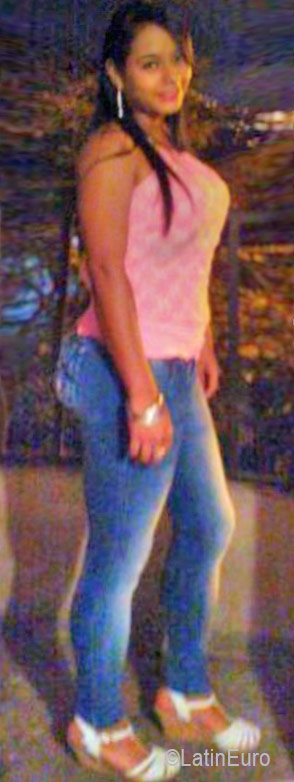 Date this cute Colombia girl Lina from Medellin CO19287