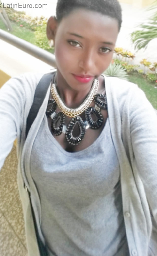 Date this good-looking Dominican Republic girl Anamaria from La Romana DO26335