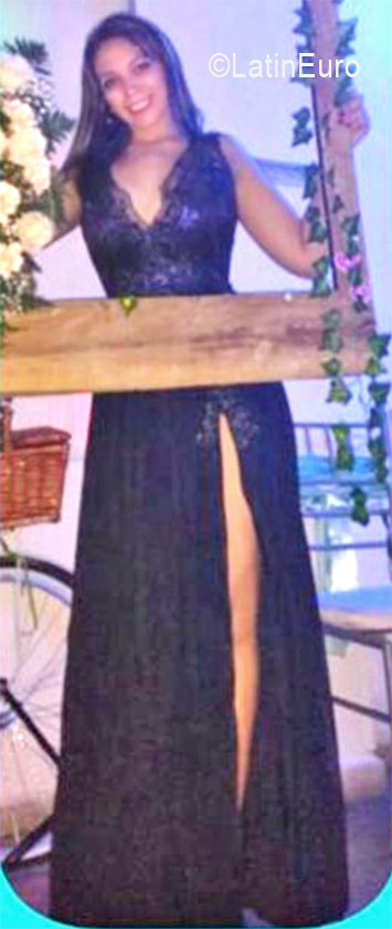 Date this gorgeous Colombia girl Natalia rios from Medellin CO19383