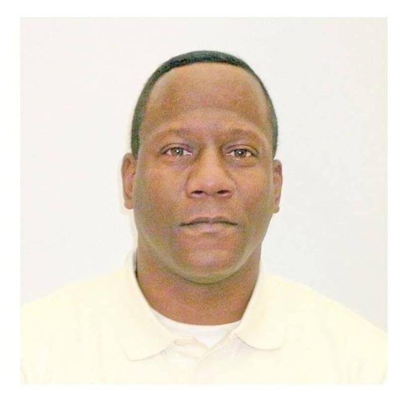 Date this happy United States man Daniel from Bolingbrook US17617