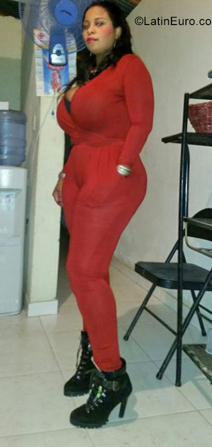 Date this charming Dominican Republic girl Gladys from Santo Domingo DO26602