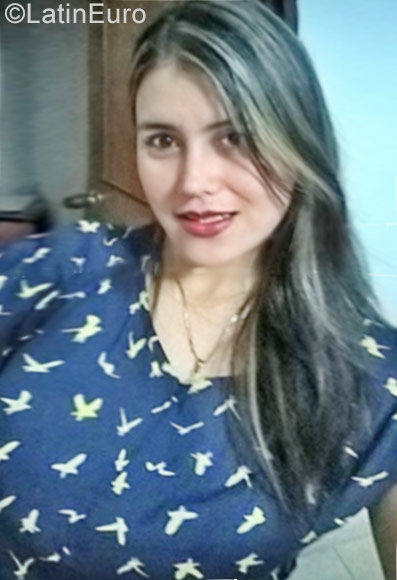Date this charming Colombia girl Lady from Pereira CO19588
