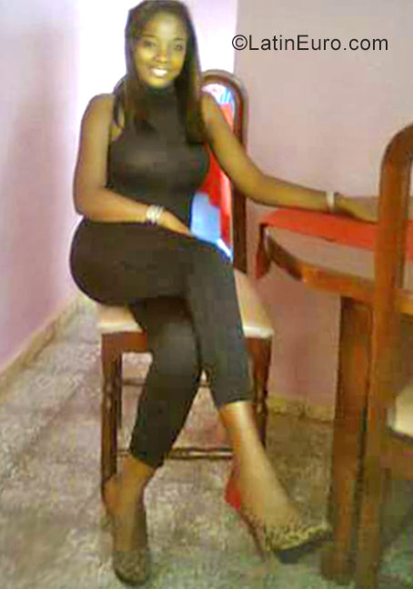 Date this foxy Dominican Republic girl Yaelis from Higuey DO26931