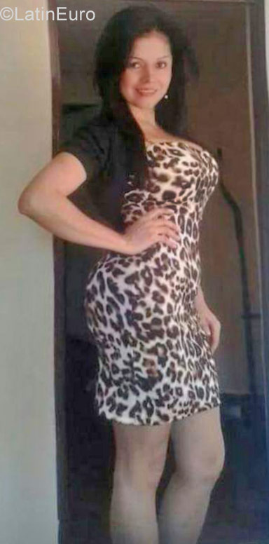 Date this tall Colombia girl Sandra from Bogota CO19853