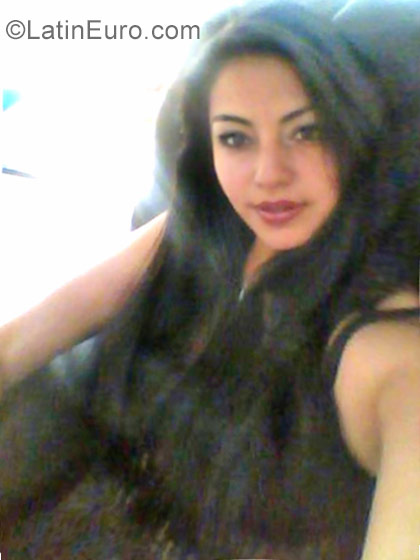 Date this gorgeous Colombia girl Paula Andrea from Bogota CO19859