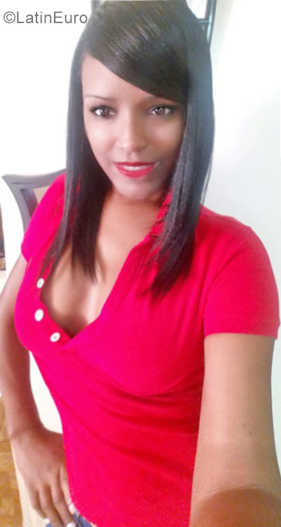 Date this passionate Dominican Republic girl Alba from Puerto Plata DO27004