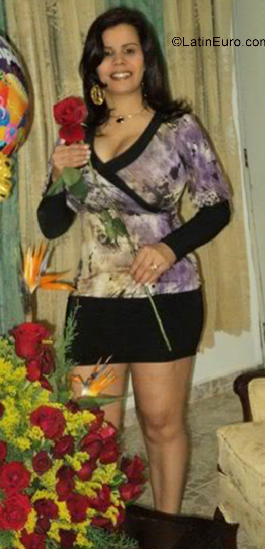 Date this attractive Dominican Republic girl Eva from Santiago DO27044