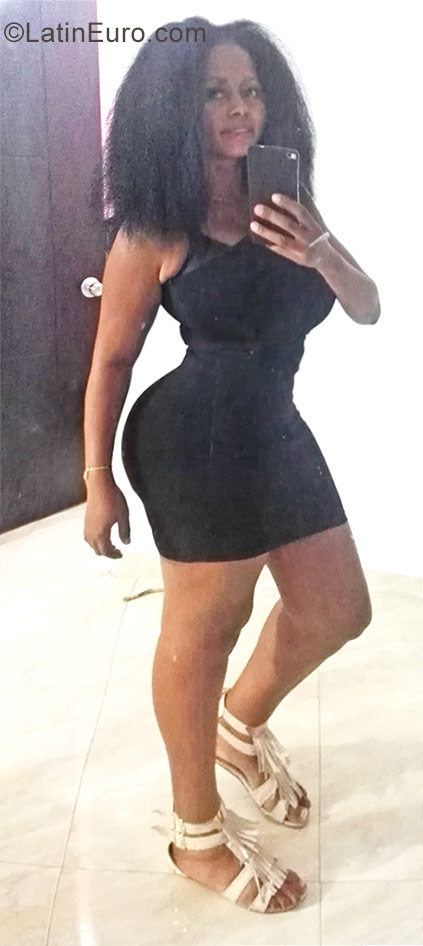 Date this young Colombia girl Karen from Cali CO19907