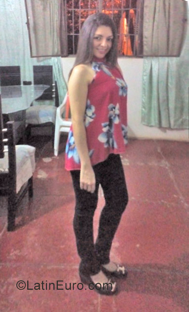 Date this foxy Colombia girl Geraldine32 from Cucuta CO20080