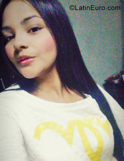 Date this tall Colombia girl Julieth from Medellin CO20113