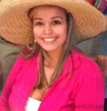 Date this passionate Colombia girl Meylina from Bogota CO20156