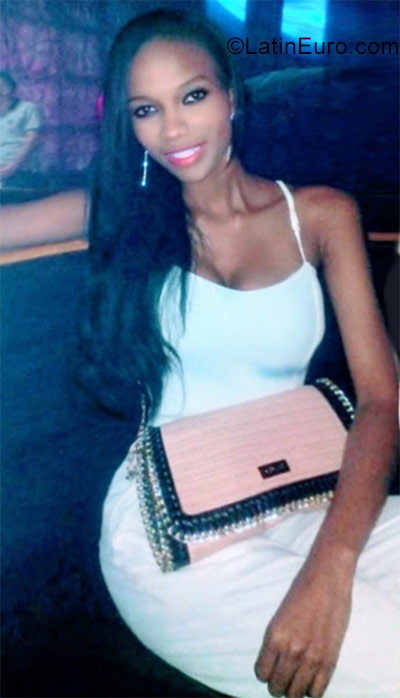 Date this fun Colombia girl Daniela from Cali CO20345