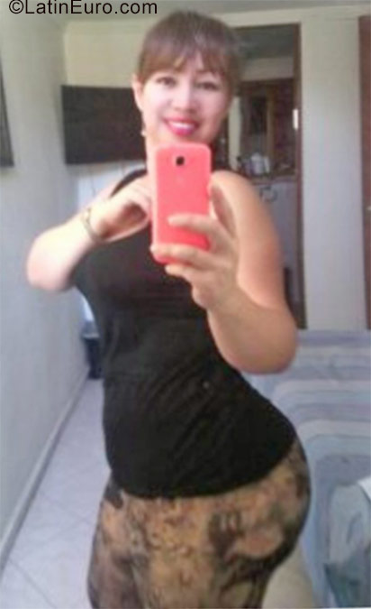 Date this stunning Colombia girl Sandy from Medellin CO20624