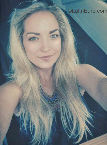 Date this fun United States girl Kate from Forest Hills US17963