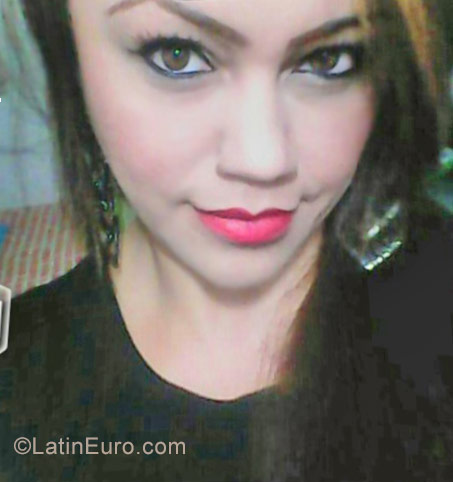 Date this gorgeous Colombia girl Marcela from Medellin CO20735