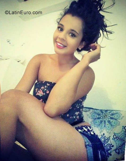 Date this voluptuous Colombia girl Ana maria marin from Medellin CO20774