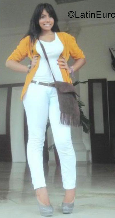 Date this sultry Dominican Republic girl Emi from Puerto Plata DO28059