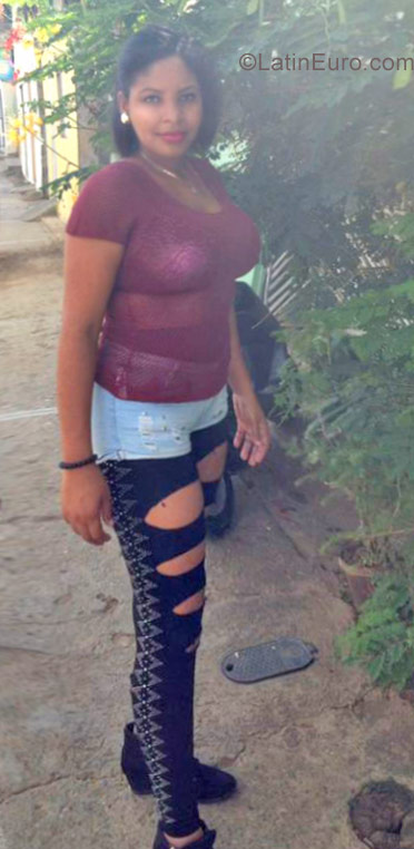 Date this sultry Dominican Republic girl Jennifer from Mao DO28093