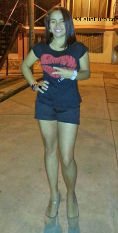 Date this hard body Colombia girl Maria jose from Cali CO20992