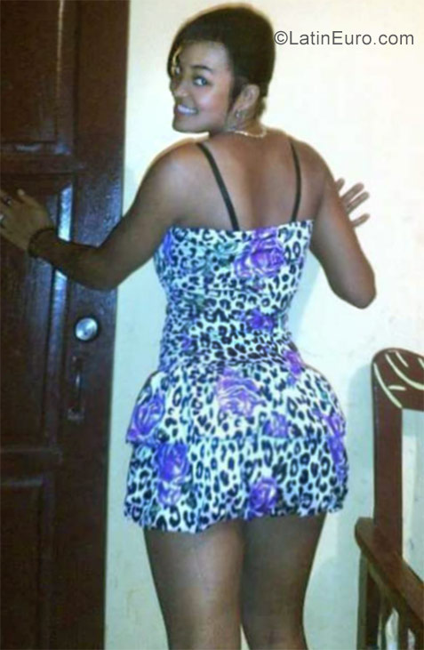Date this georgeous Dominican Republic girl Yafreisie from Santo Domingo DO28187