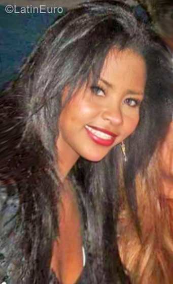 Date this stunning Colombia girl Jenssy from Barranquilla CO21042