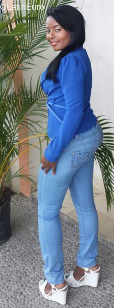 Date this delightful Dominican Republic girl Soraida from bavaro DO28329