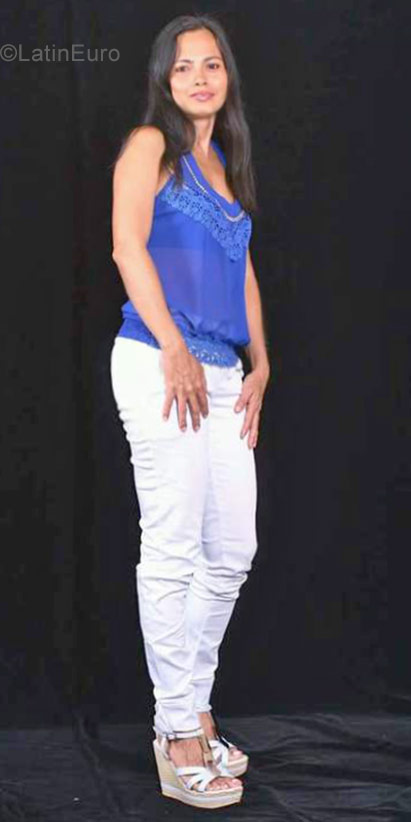 Date this funny Colombia girl Olga Luca from Cali CO21173