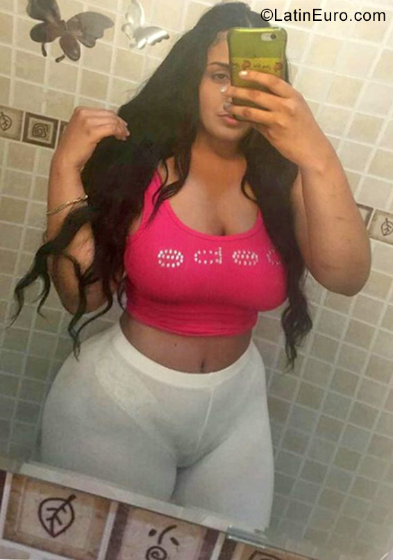 Date this young Dominican Republic girl Carolina from Santo Domingo DO28457