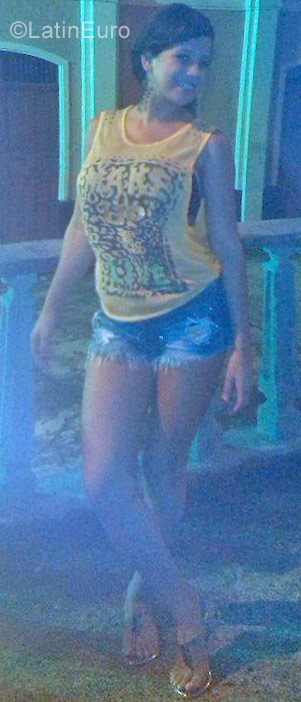 Date this attractive Colombia girl Liza from Medellin CO21373