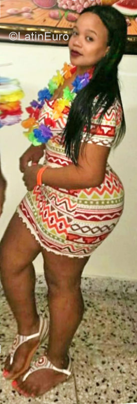 Date this beautiful Dominican Republic girl Albita from Santo Domingo DO28694