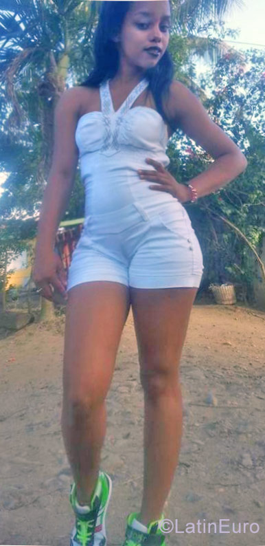 Date this young Dominican Republic girl Carolina from Santo Domingo DO28817