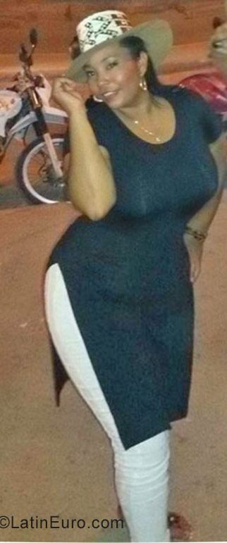 Date this cute Colombia girl Norys Bellido from Medellin CO21622