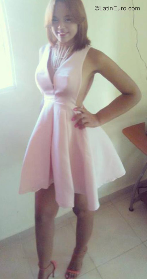 Date this fun Dominican Republic girl Katherine from Santo Domingo DO29007