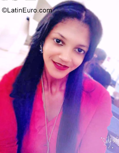 Date this sultry Dominican Republic girl Odedi from Puerto Plata DO29117
